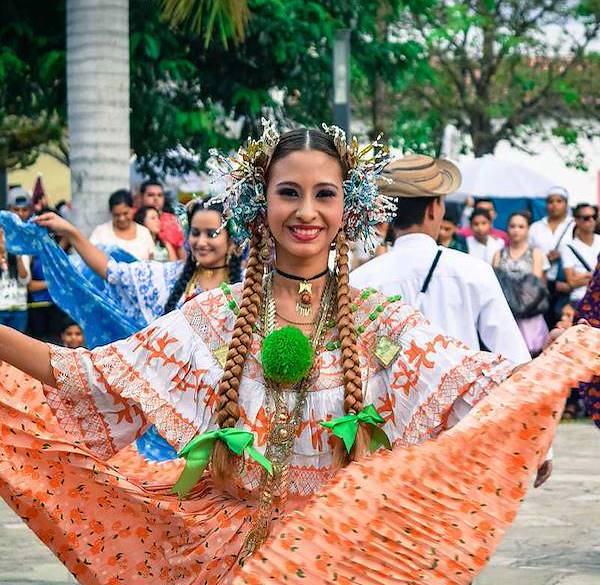 Cultural experiences in Costa Rica: festivals, art and traditions